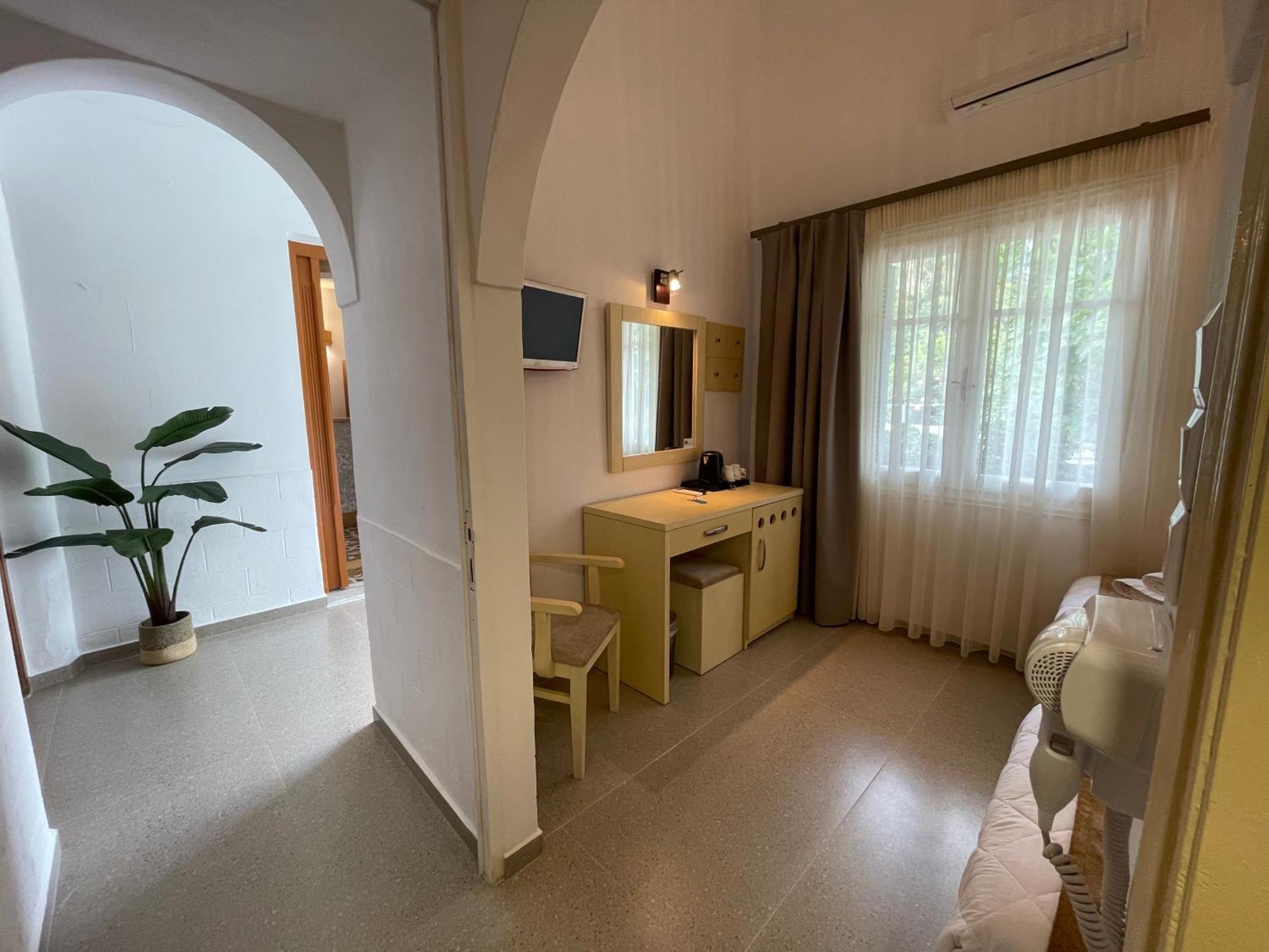 Semiramis Guesthouse Adamantas  Esterno foto